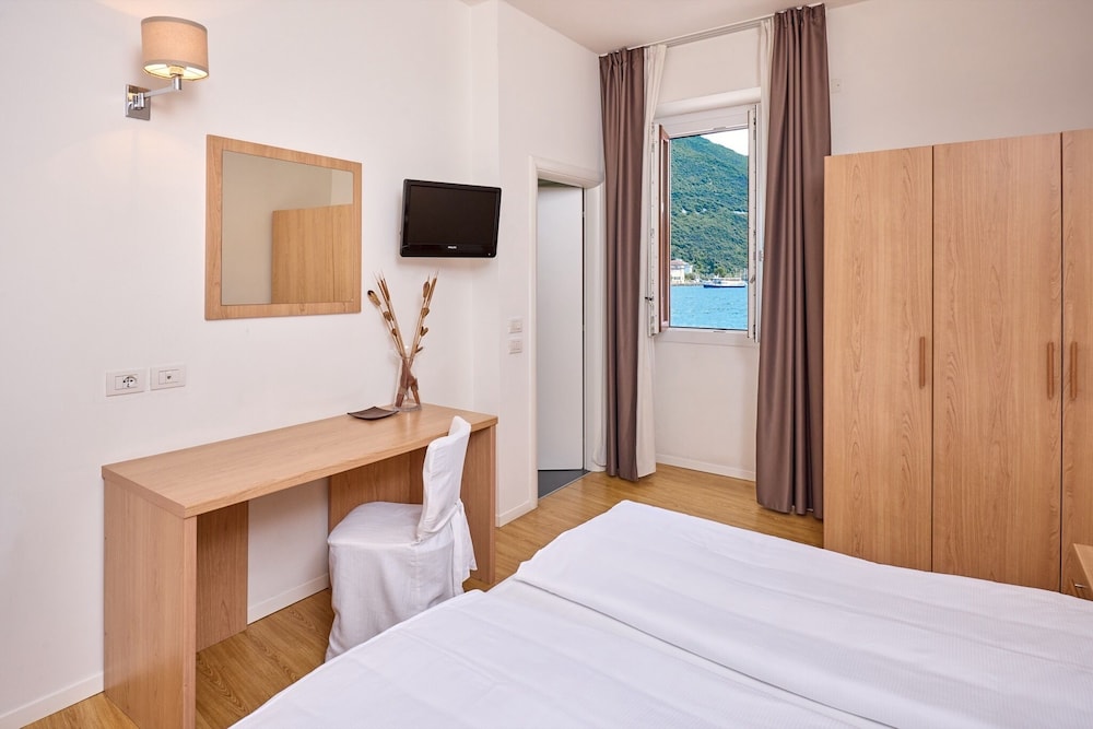 Hotel Geier 9/48