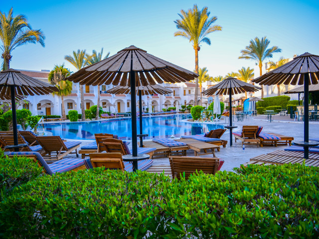 Dive Inn Resort 104/107