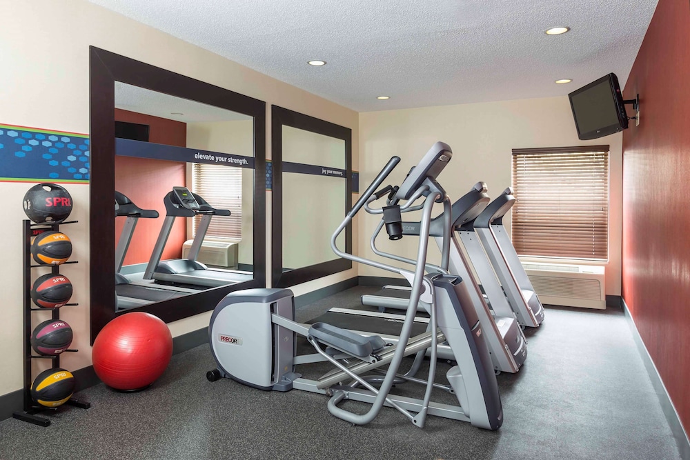 Hampton Inn Youngstown Boardman 21/33