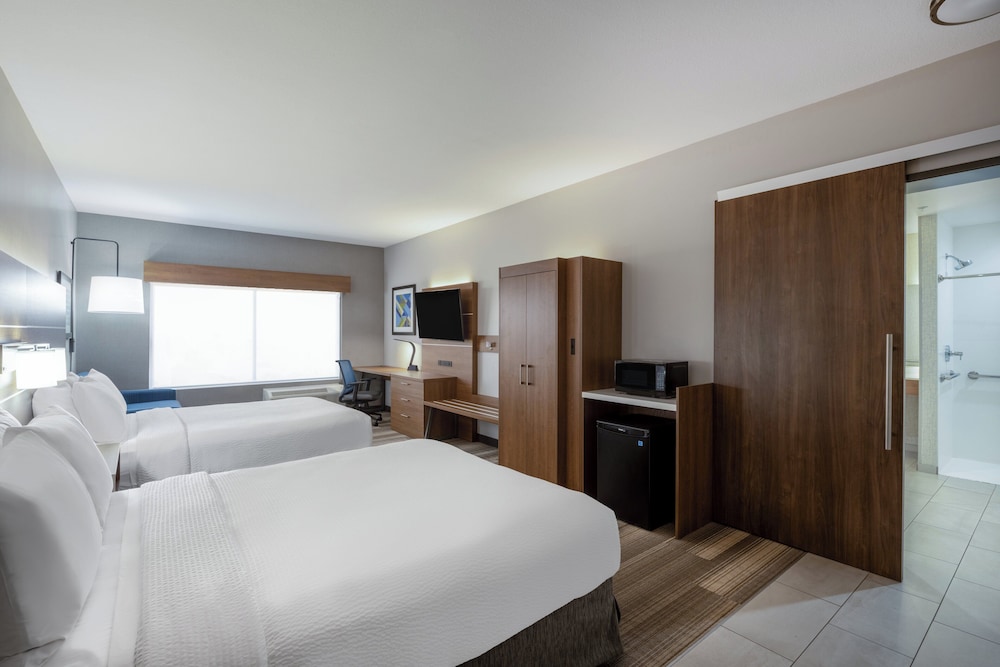 Holiday Inn Express & Suites - Gilbert - Mesa Gateway Airport 22/50