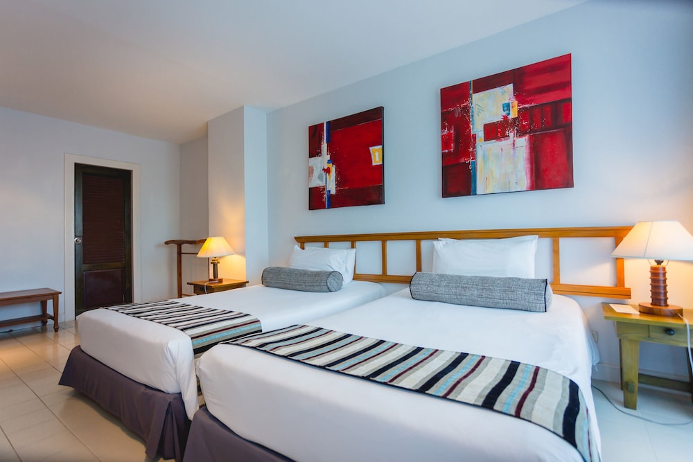 1 BEDROOM, RESIDENCE, GARDEN VIEW
