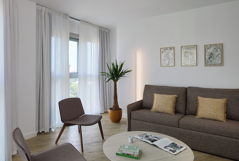Innside by Melia Barcelona Apolo 46/75