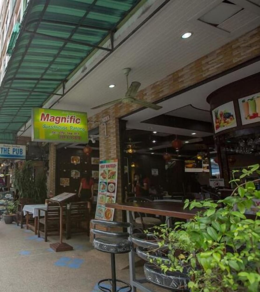 Magnific Guesthouse Patong 44/50