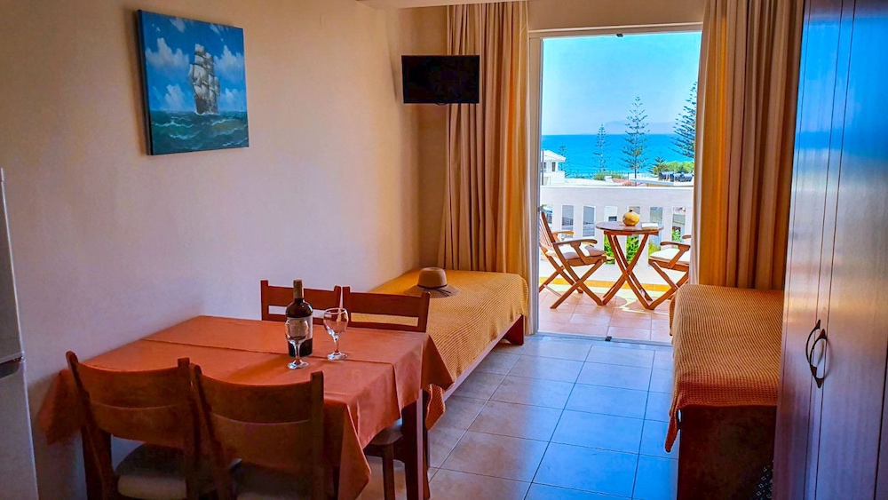 Kalimera Hotel 30/52