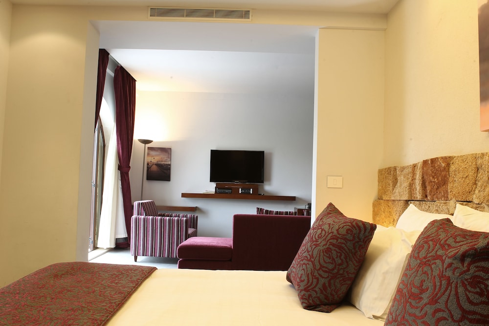 Monoberge Hotel Byblos 53/69