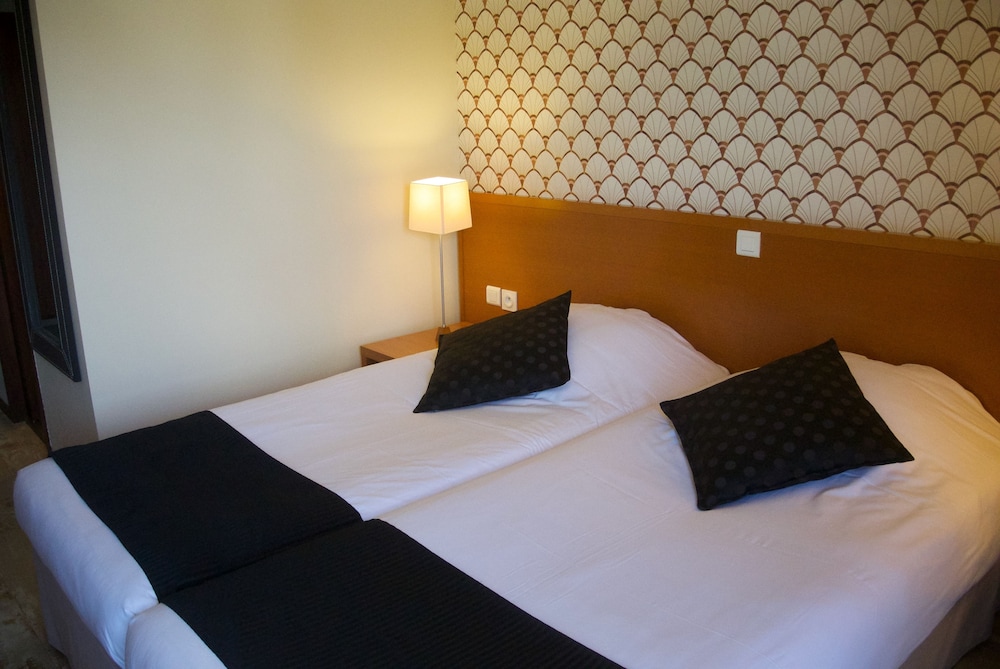 Hotel the Originals Dijon Ouest Castel Burgond 10/30