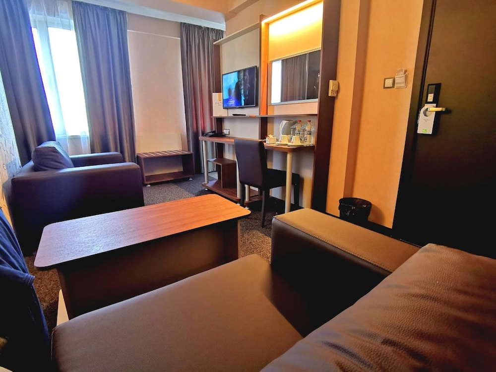 Business Hotel Elate Plaza 50/68