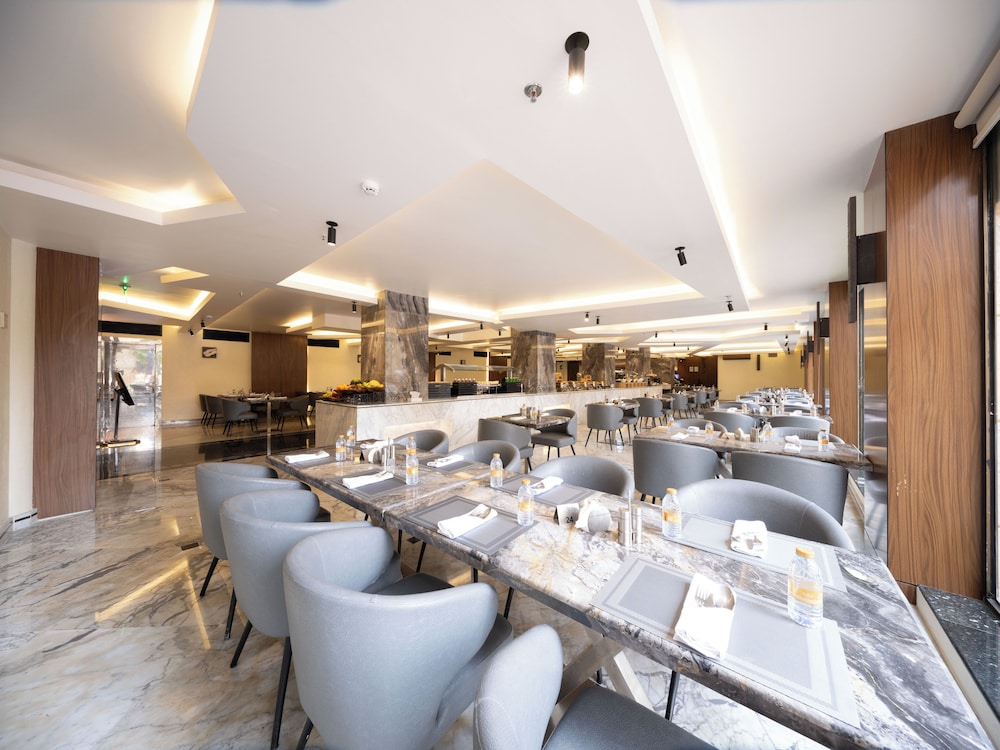 فندق مداريم كراون(Madareem Hotel) 61/81