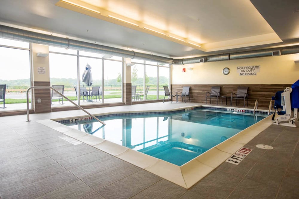Fairfield Inn Suites Philadelphia Broomall Newtown Square 5/49