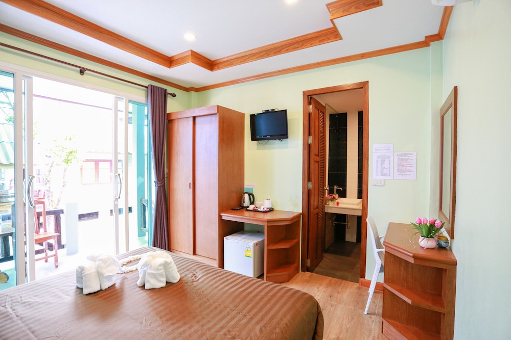 Sang Aroon Bungalow 24/43