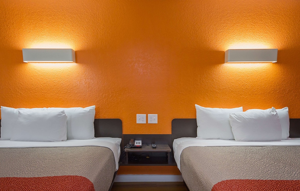 Motel6 Garland, TX - Northeast Dallas 38/43