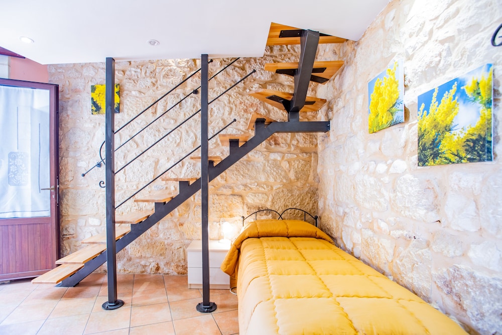 Borgo Monachella 21/50