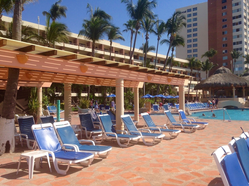 The Palms Resort of Mazatlan 7/67