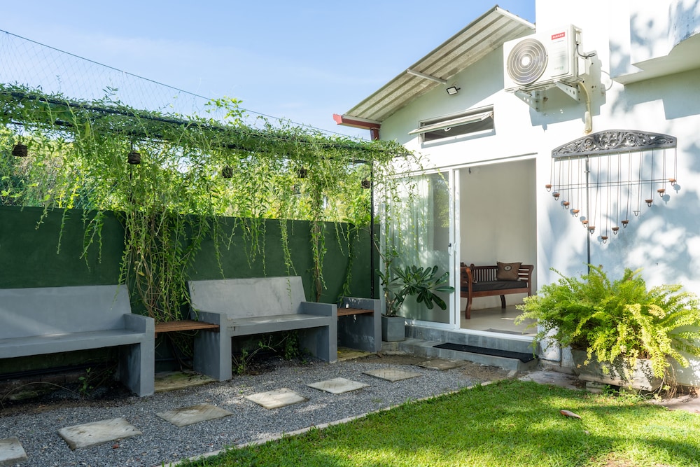 Villa Sarakkuwa 23/27