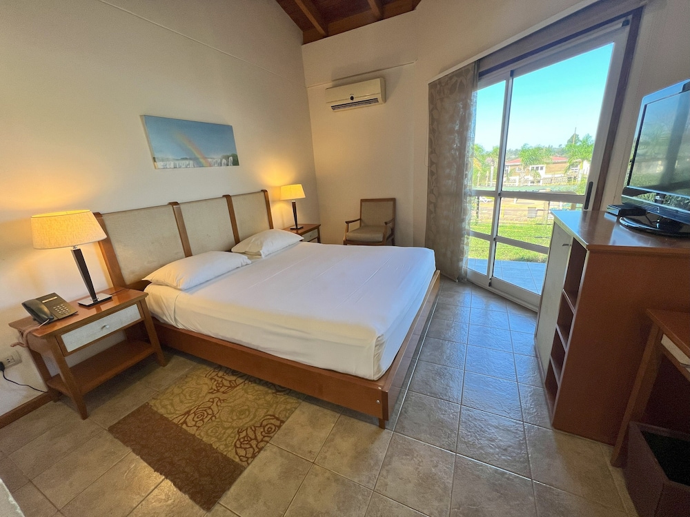Maitei Posadas Hotel & Resort 30/50