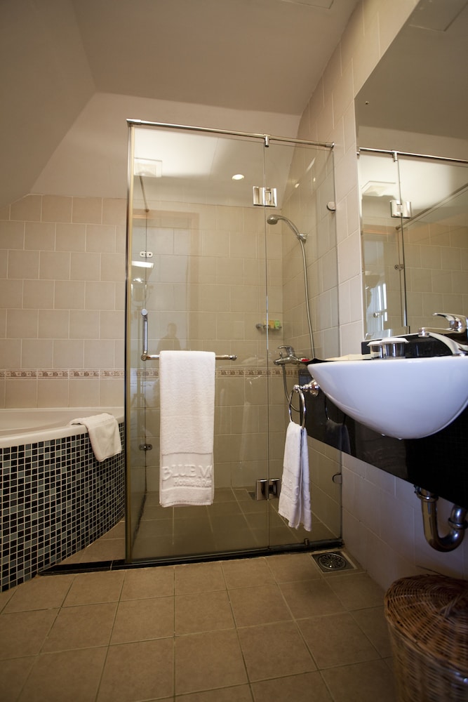 Muong Thanh Holiday Da Lat Hotel 68/70