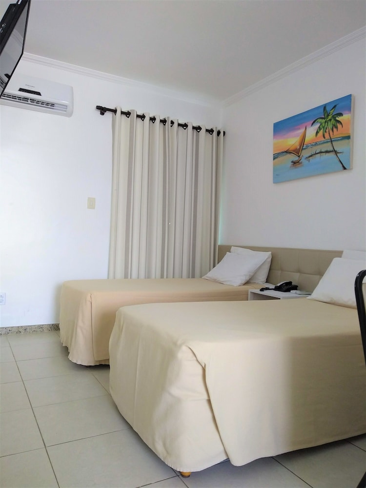 Simas Praia Hotel 23/65