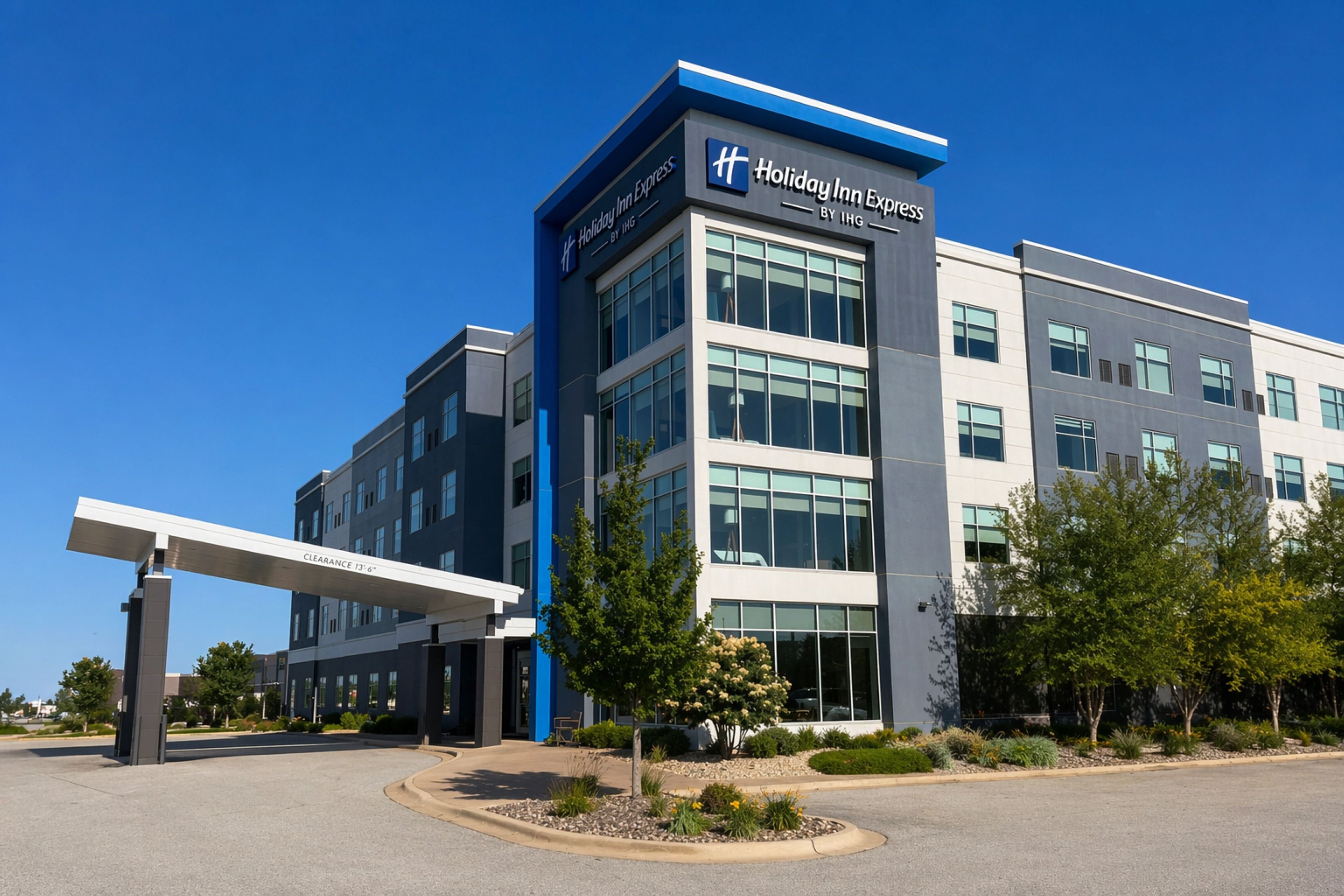 Holiday Inn Express Bettendorf - Davenport NE by IHG 37/41