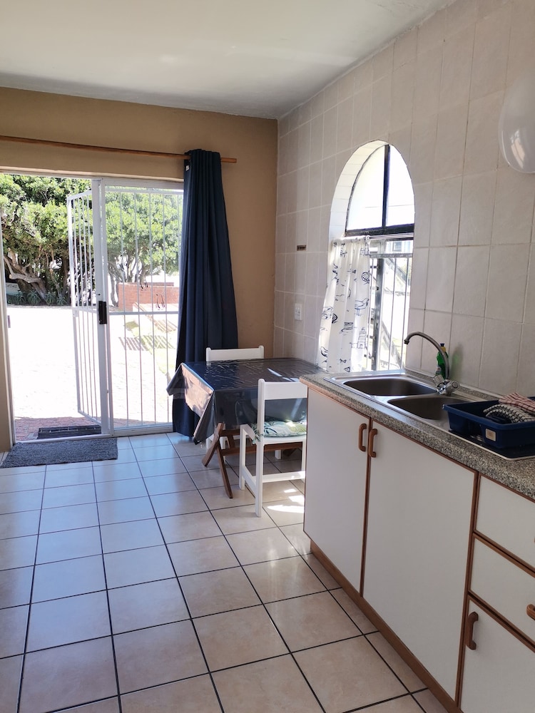 Oom Piet Self Catering Accomodation 25/50