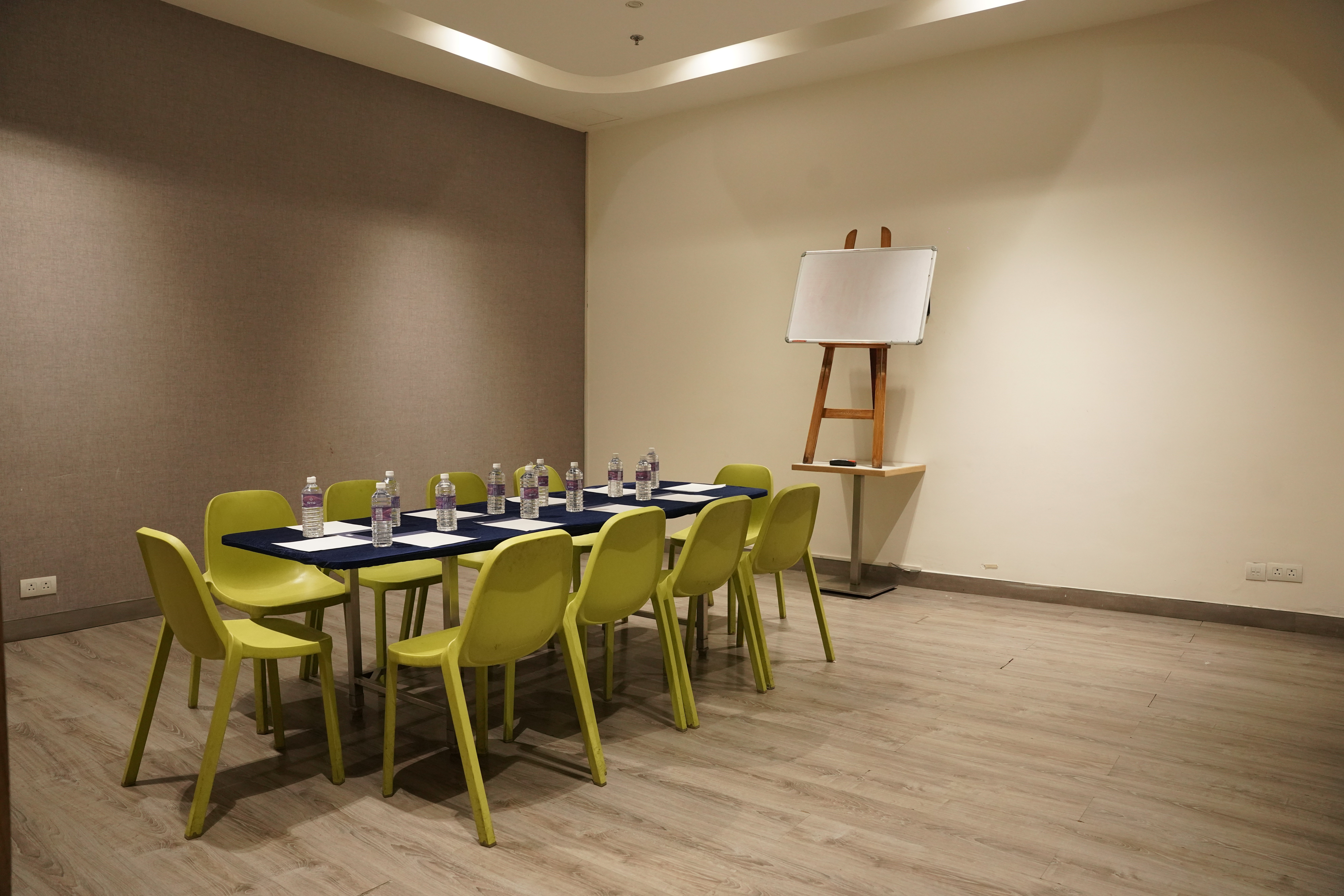 Holiday Inn Express Hyderabad Hitec City 71/76