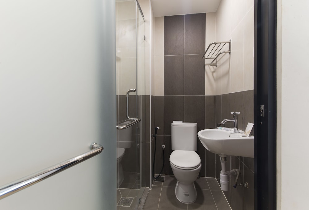 Hotel Signature International at Pudu 33/35