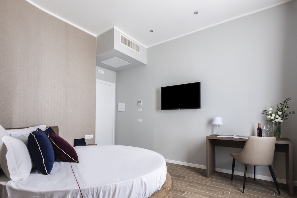 Giubbonari Suites 8/19