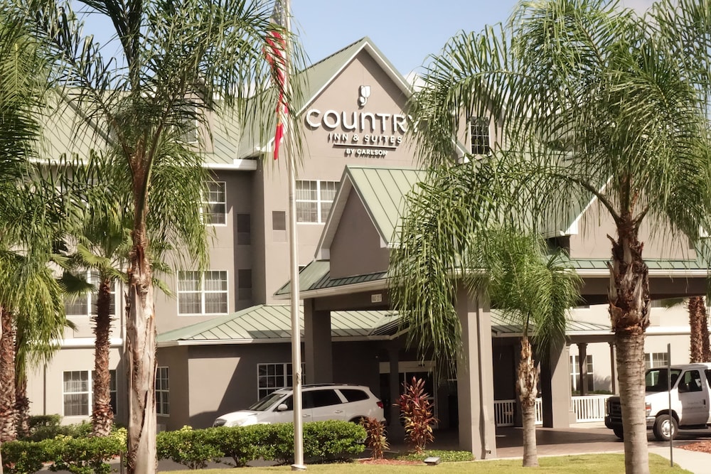 Seffner Inn and Suites 1/18