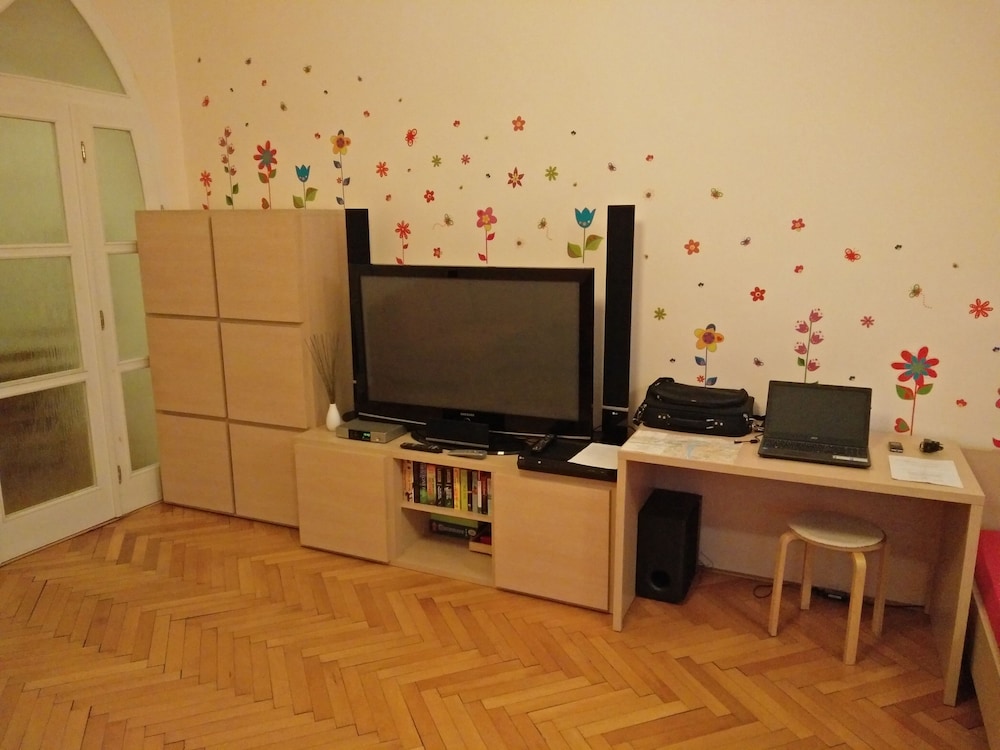 Apartments Tynska 7 43/50