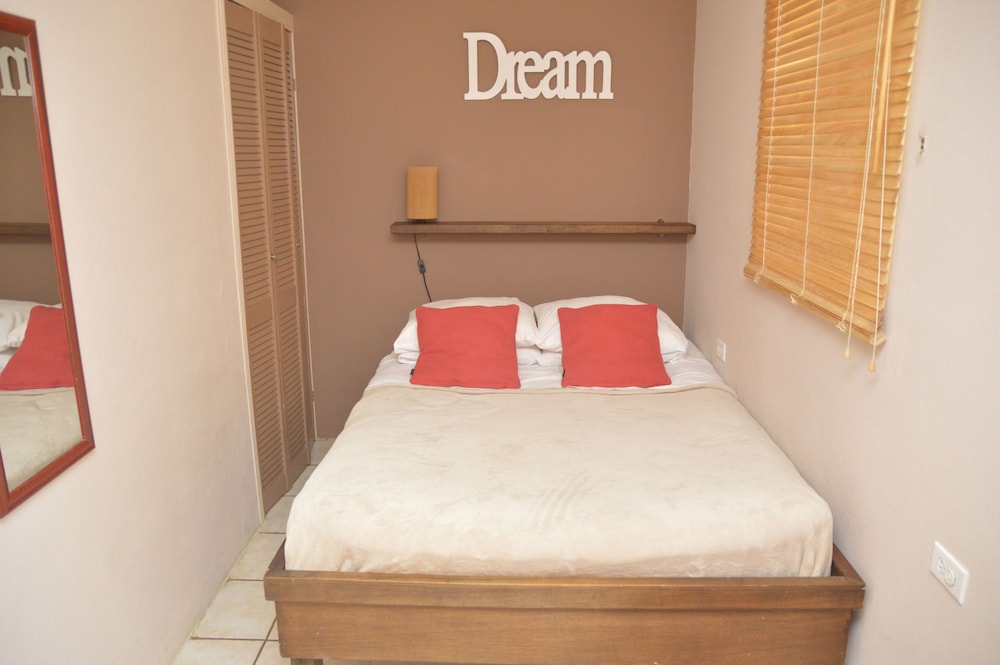 ARUBA TROPIC APARTMENTS 7/31