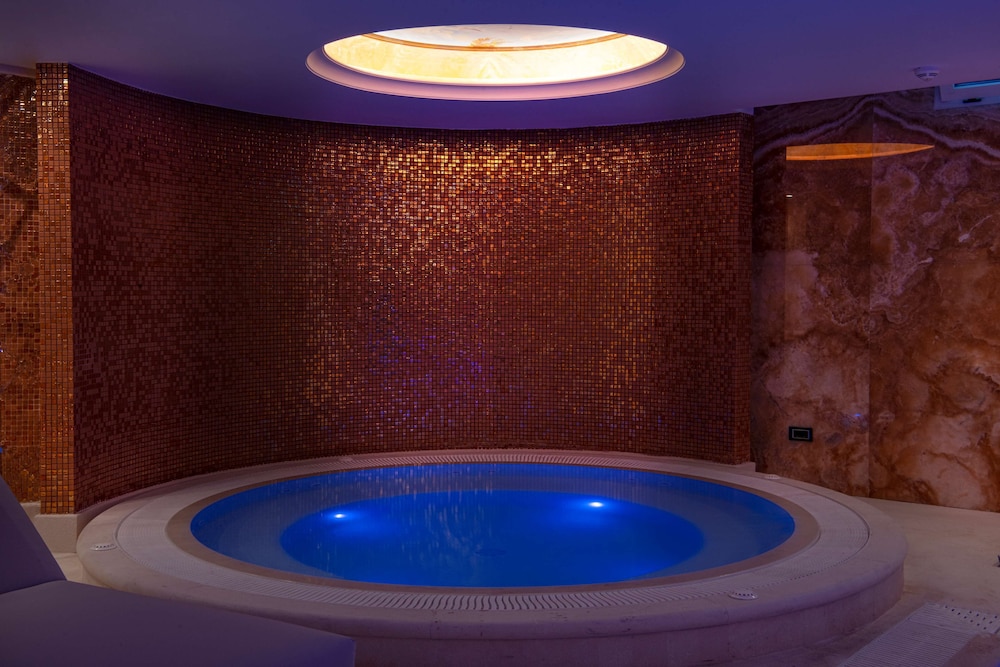 Radisson Collection Morina Hotel, Tirana 7/73
