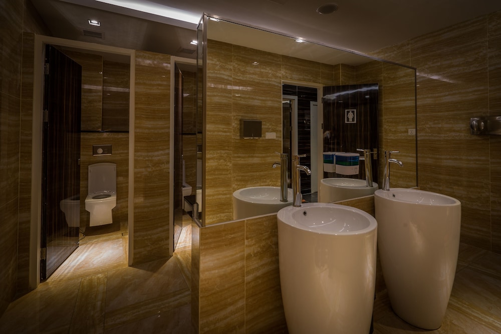Wiwo Hotel 24/34