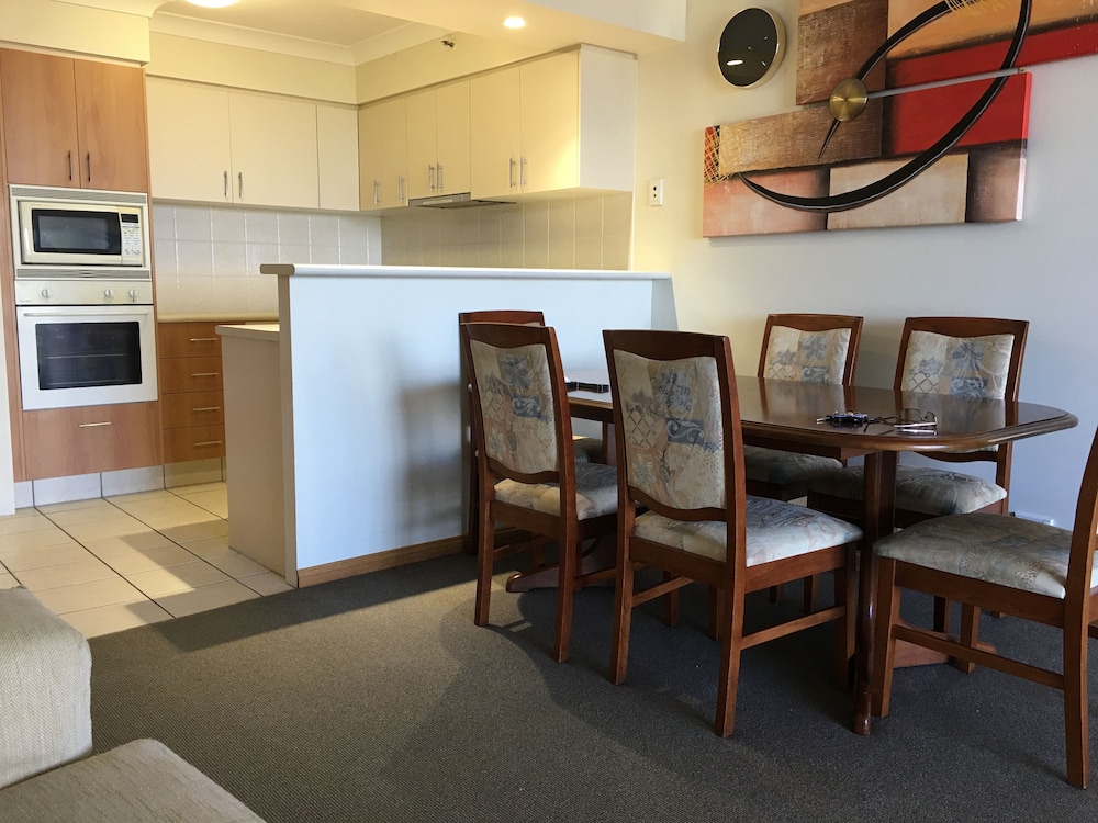Bel Air on Broadbeach 35/50