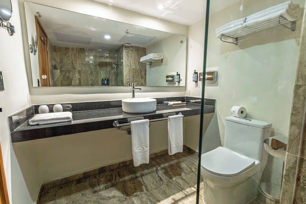 Dominican Fiesta Hotel And Casino By Palladium 48/50