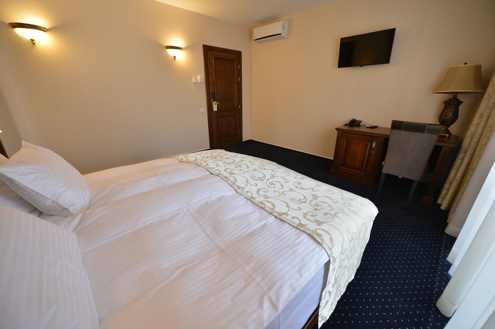 Noblesse Boutique Hotel 12/57
