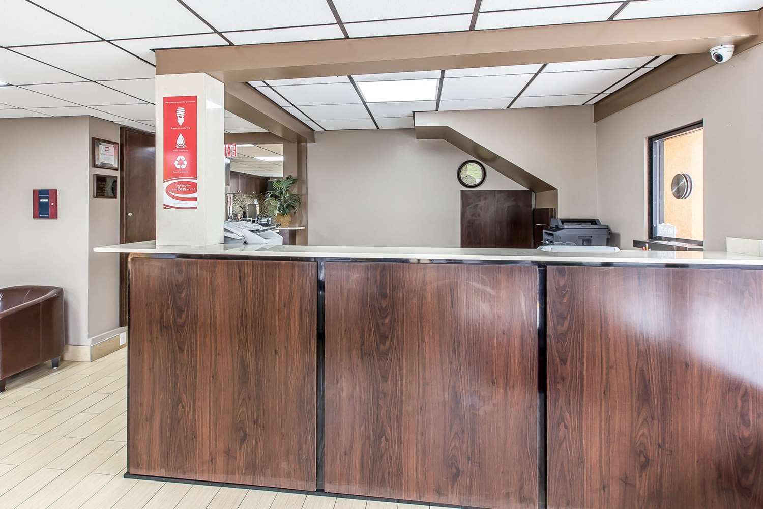 Econo Lodge Savannah Midtown 3/23