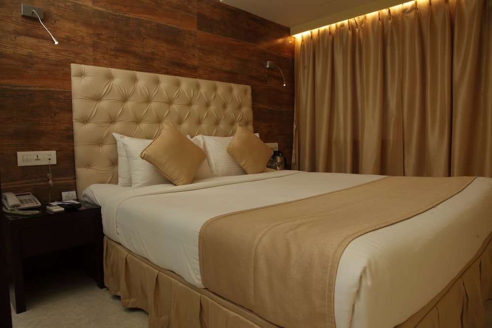 Super, Premium, Deluxe, Single Bed