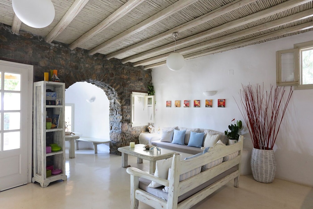 Albatros Club Mykonos 31/50