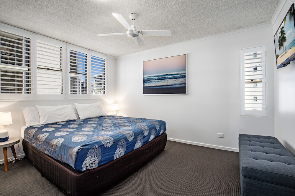 3 BEDROOMS, SUPERIOR, APARTMENT, BEACH FRONT