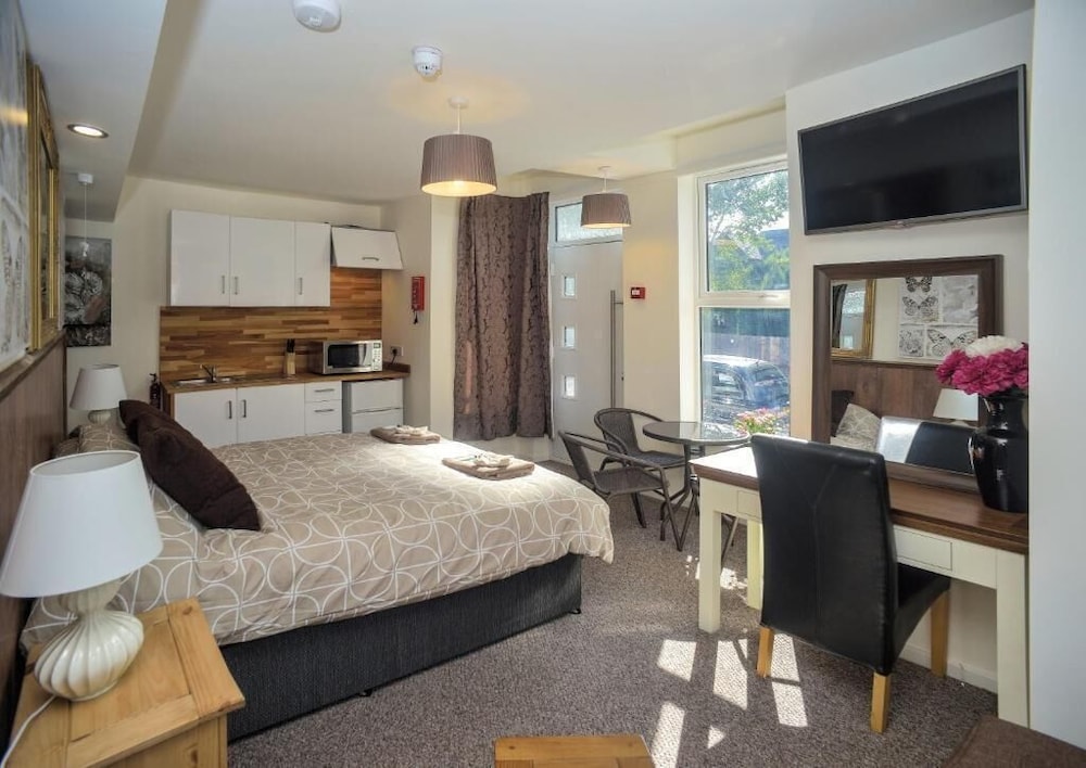 Riverside Hotel Bed and Breakfast 13/48