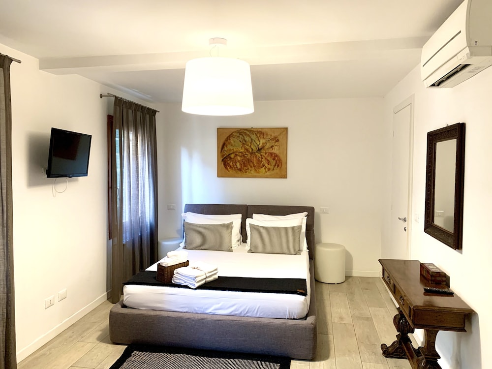 B&B Fortuny 6/69