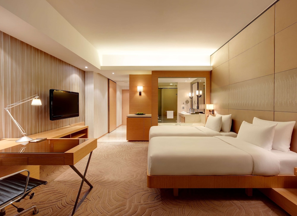 HYATT REGENCY HONG KONG SHA TIN 17/69