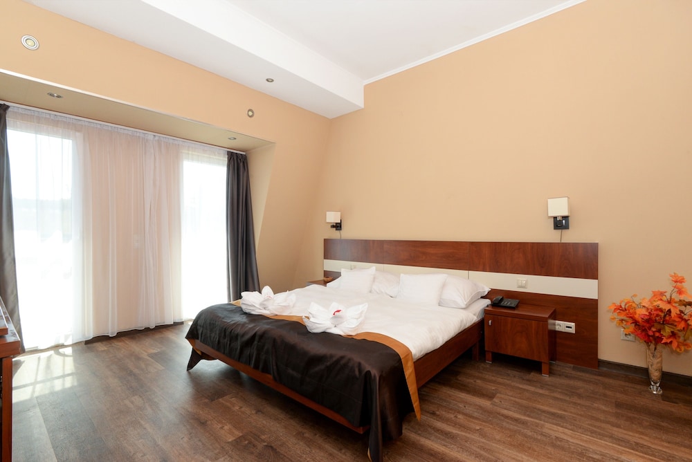 Holiday Beach Budapest Wellness 11/72