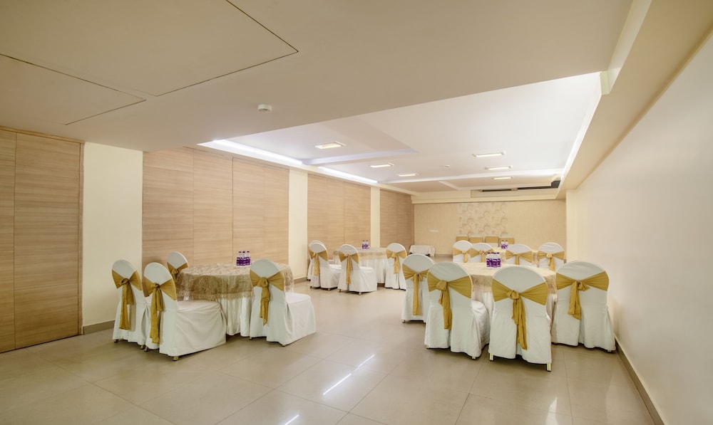 CABANA HOTEL 30/41