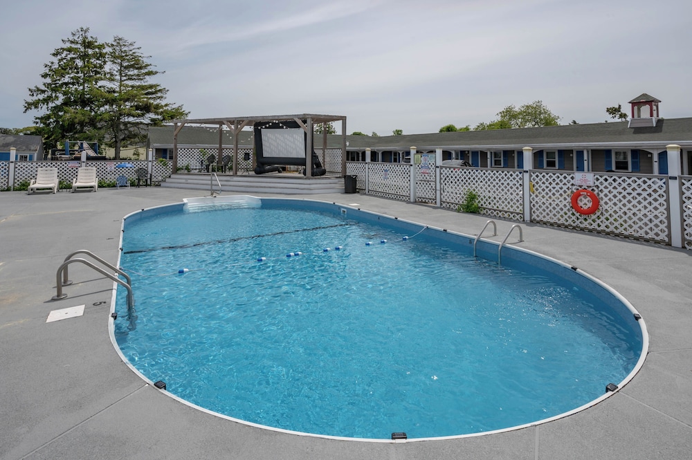 Jonathan Edwards Motel 41/65