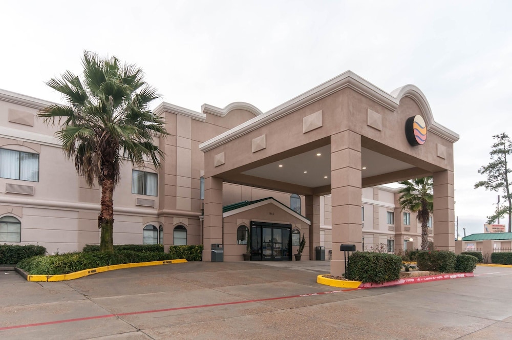 Comfort Inn North Conroe, TX 1/48