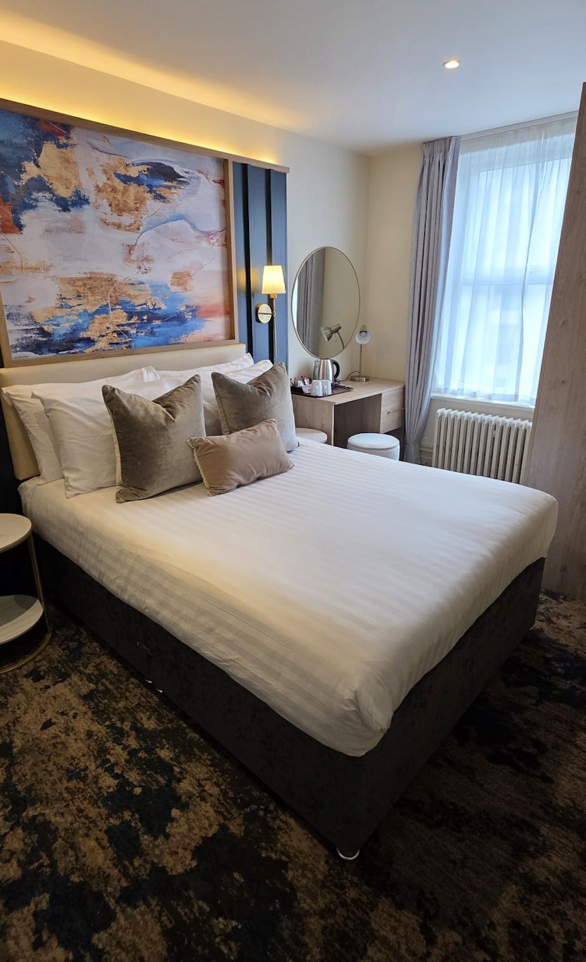 Trouville Hotel 26/76