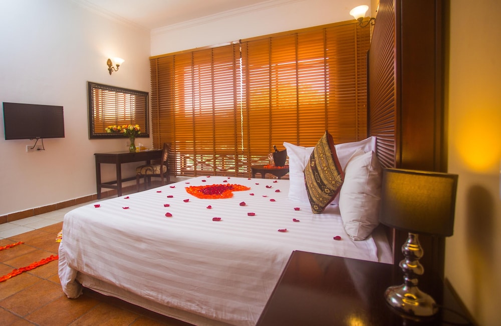 Colosseum Hotel And Fitness Club 24/75