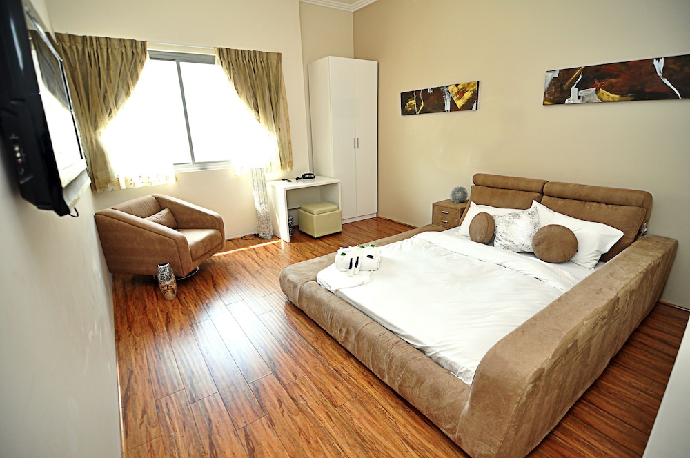 Sydney RiseOn Hotel 4/56