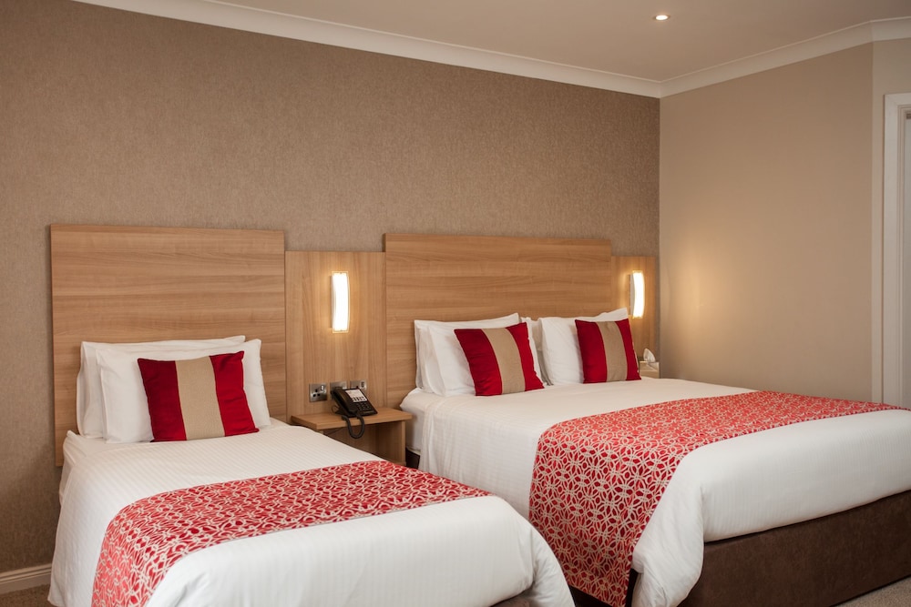 The Lodge Hotel 9/49