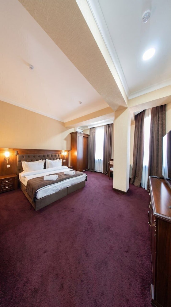 Grand Capital Hotel 19/50